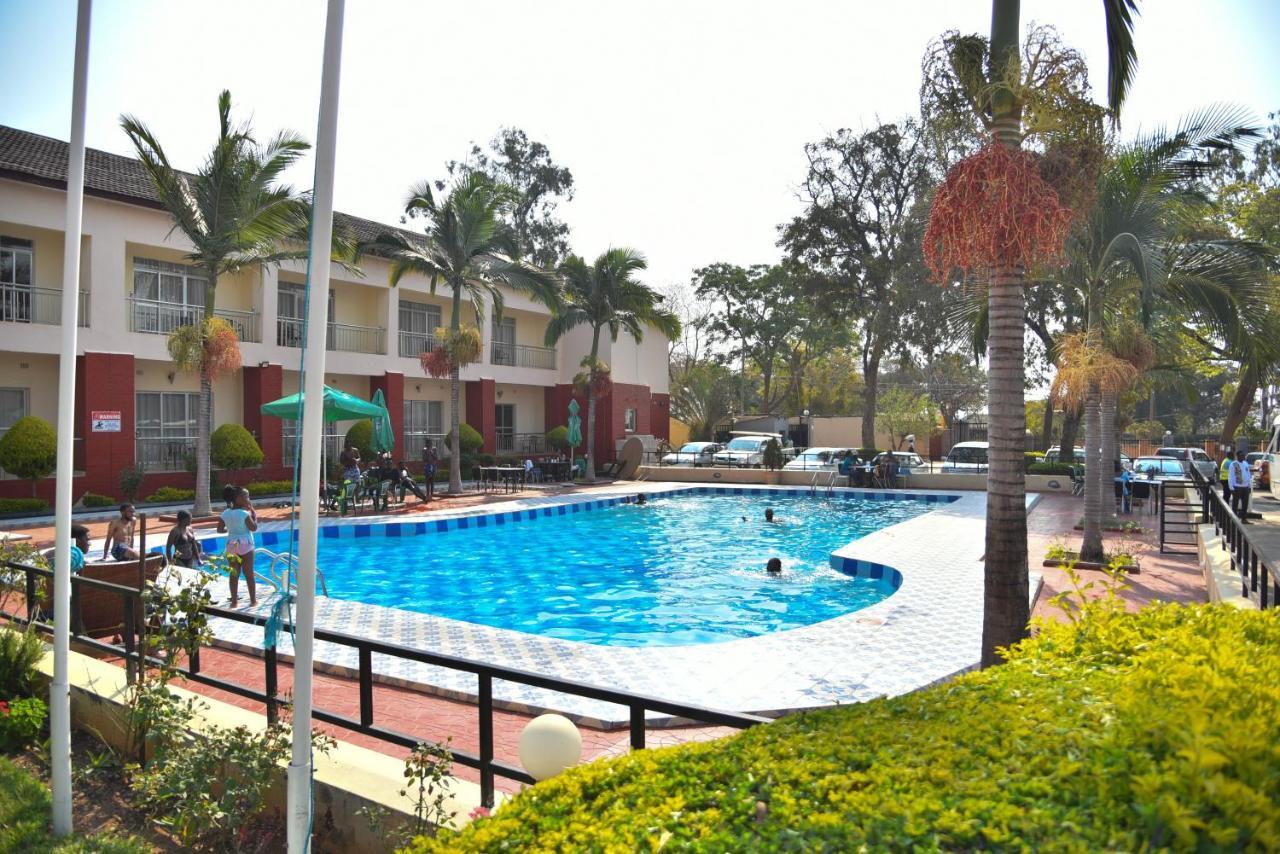 Chamba Valley Exotic Hotel Лусака Экстерьер фото