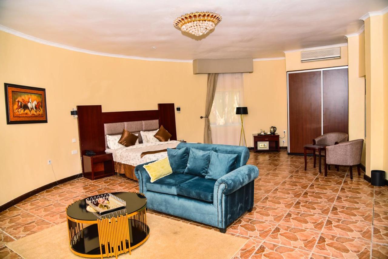 Chamba Valley Exotic Hotel Лусака Экстерьер фото