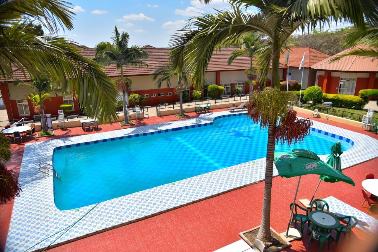 Chamba Valley Exotic Hotel Лусака Экстерьер фото