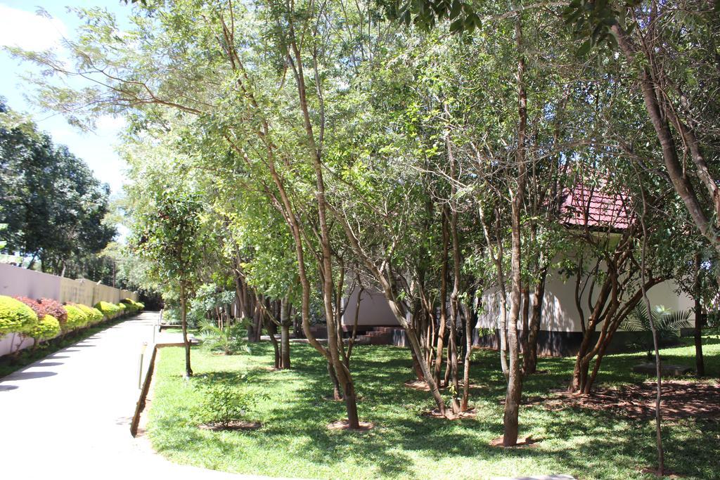 Chamba Valley Exotic Hotel Лусака Экстерьер фото
