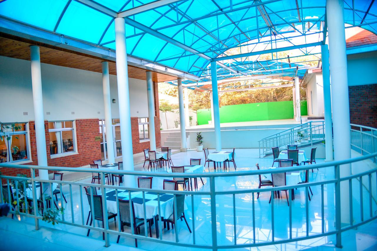 Chamba Valley Exotic Hotel Лусака Экстерьер фото