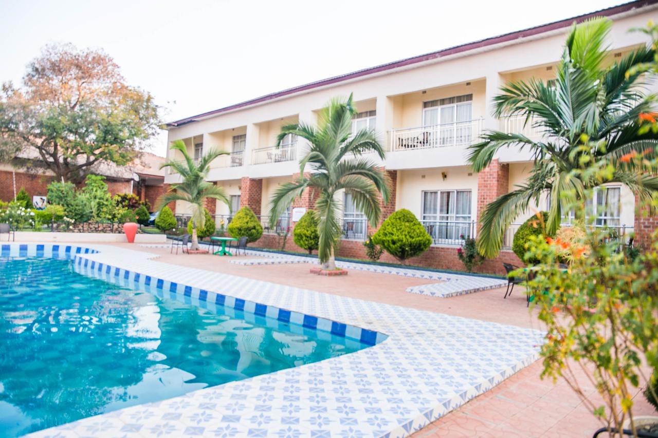 Chamba Valley Exotic Hotel Лусака Экстерьер фото