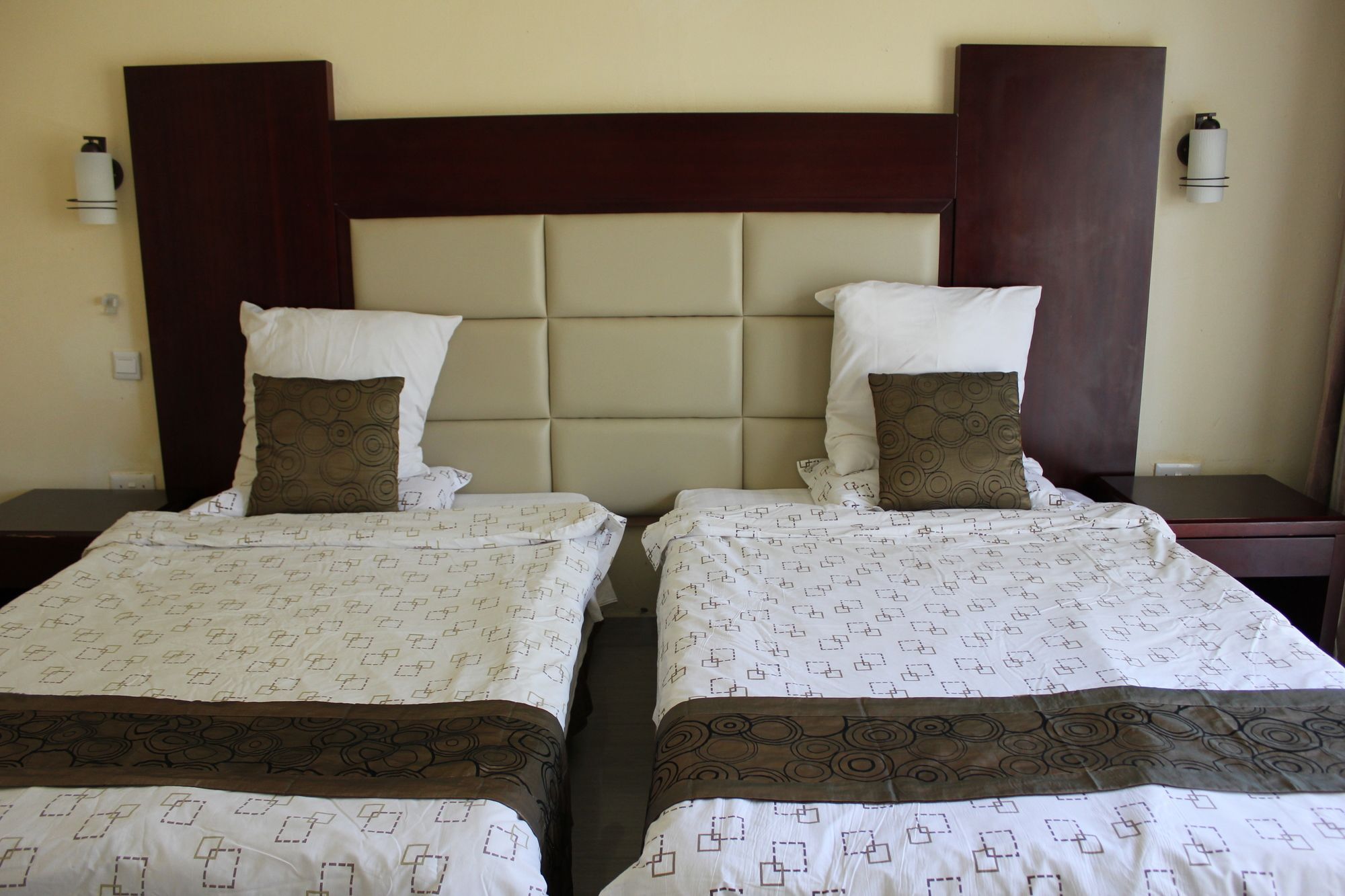 Chamba Valley Exotic Hotel Лусака Экстерьер фото